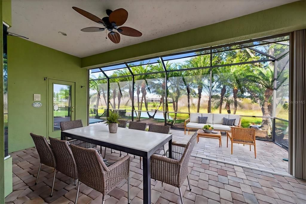 For Sale: $429,000 (2 beds, 2 baths, 1723 Square Feet)