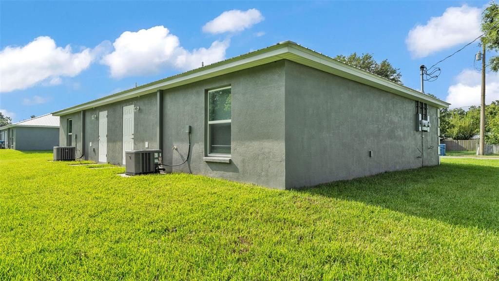 出租: $1,500 (2 贝兹, 2 浴室, 895 平方英尺)