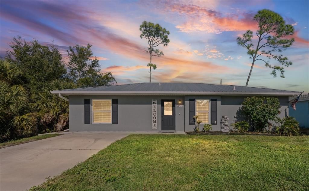 For Sale: $279,900 (3 beds, 2 baths, 1182 Square Feet)