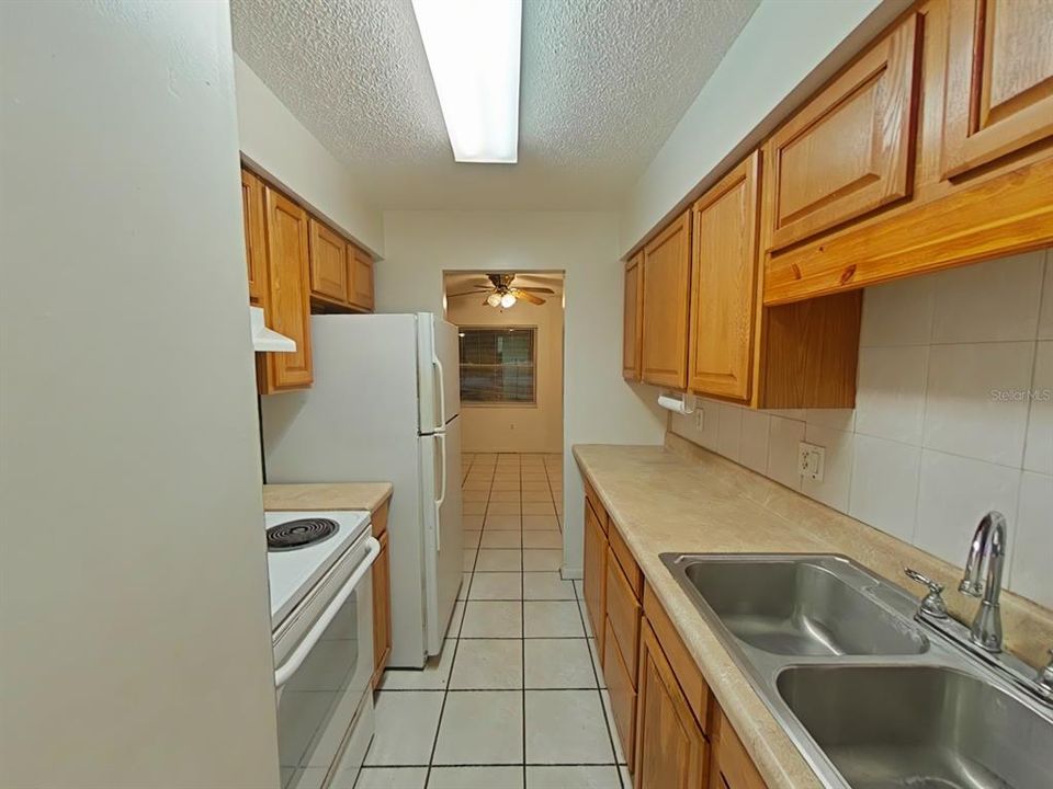 For Rent: $1,500 (2 beds, 1 baths, 900 Square Feet)