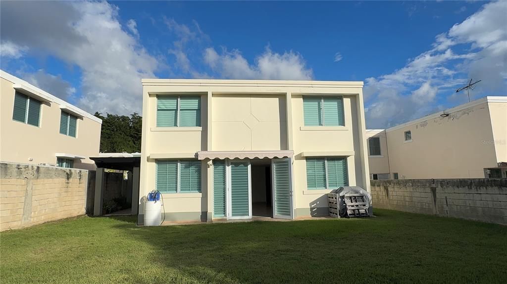 待售: $445,000 (4 贝兹, 2 浴室, 2000 平方英尺)