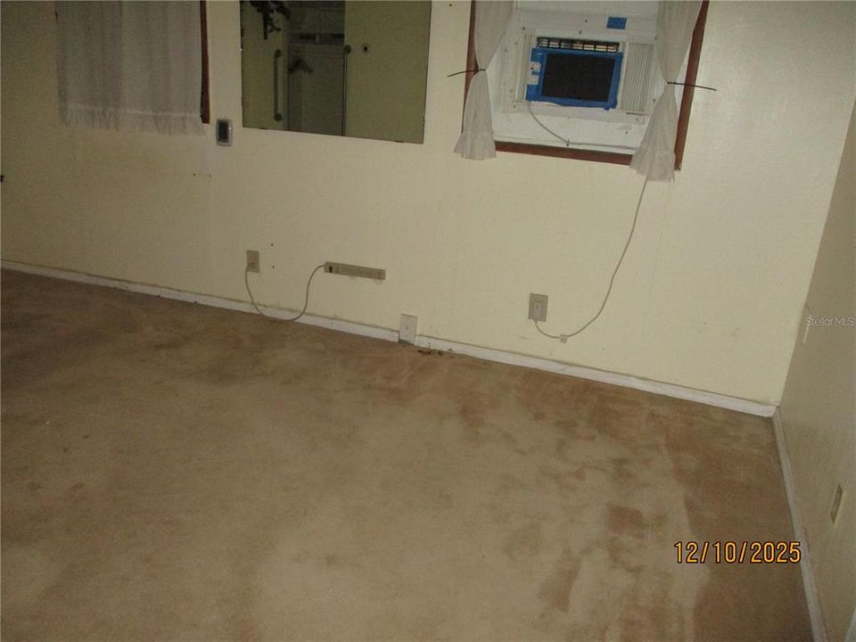 Activo con contrato: $400,000 (3 camas, 2 baños, 1501 Pies cuadrados)