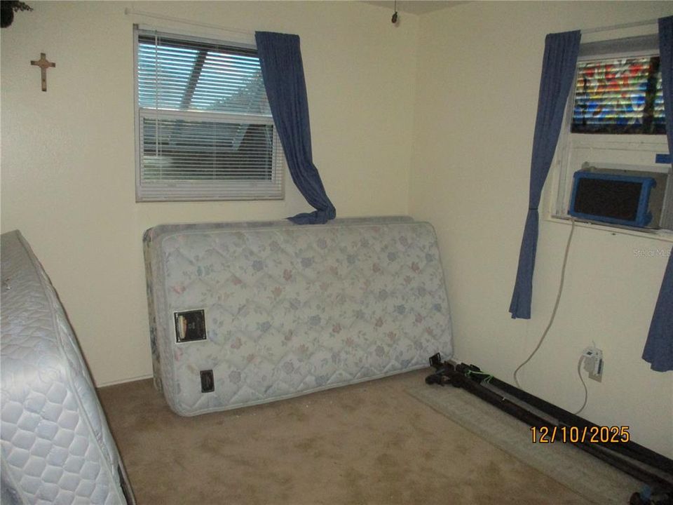 Activo con contrato: $400,000 (3 camas, 2 baños, 1501 Pies cuadrados)