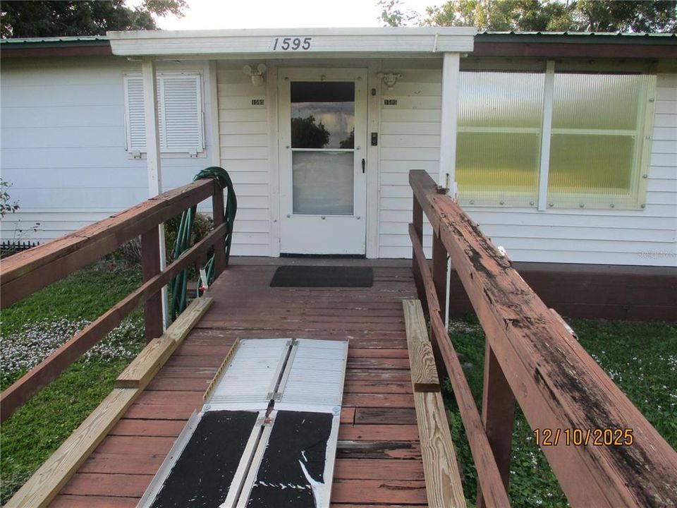 Activo con contrato: $400,000 (3 camas, 2 baños, 1501 Pies cuadrados)