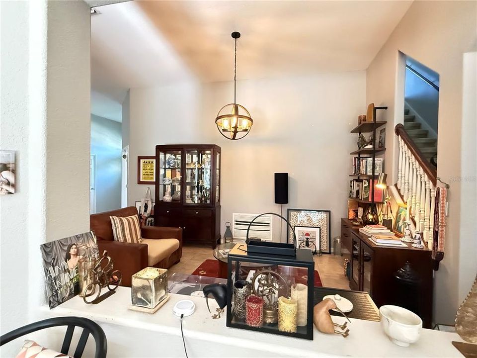 For Rent: $3,000 (3 beds, 2 baths, 2466 Square Feet)