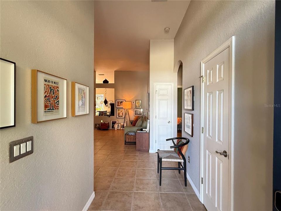 For Rent: $3,000 (3 beds, 2 baths, 2466 Square Feet)