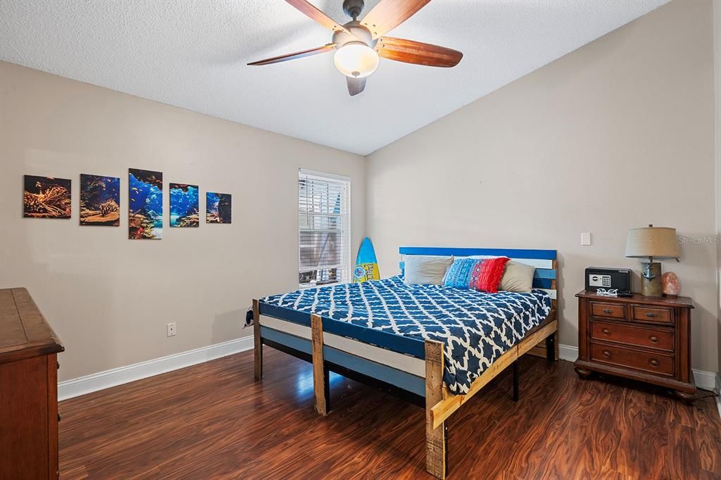 待售: $310,000 (2 贝兹, 2 浴室, 1494 平方英尺)