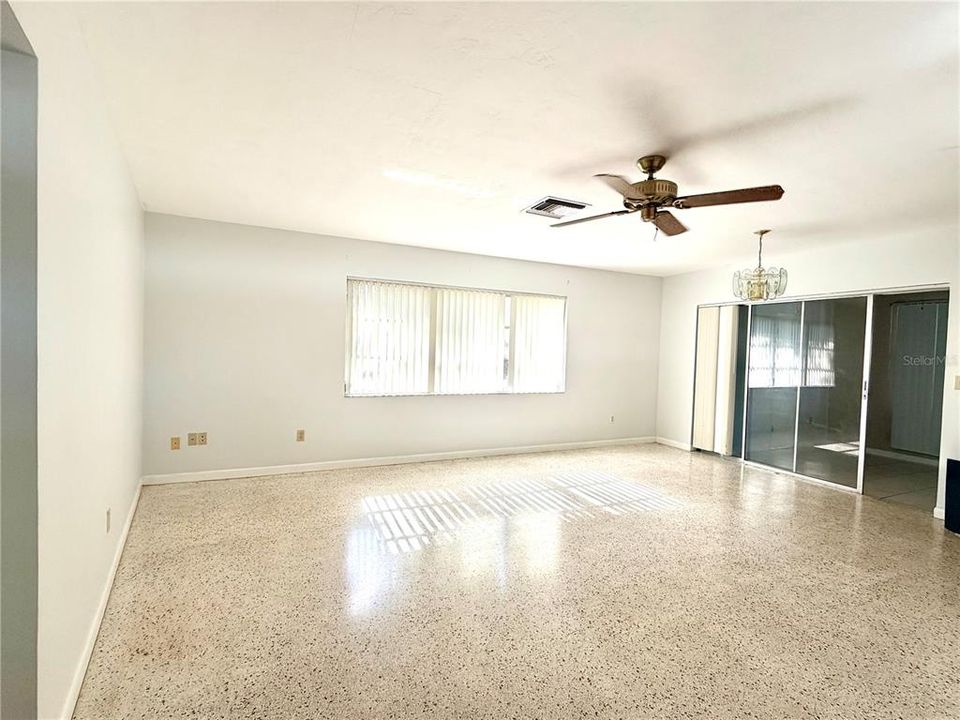 For Sale: $234,900 (2 beds, 2 baths, 1232 Square Feet)