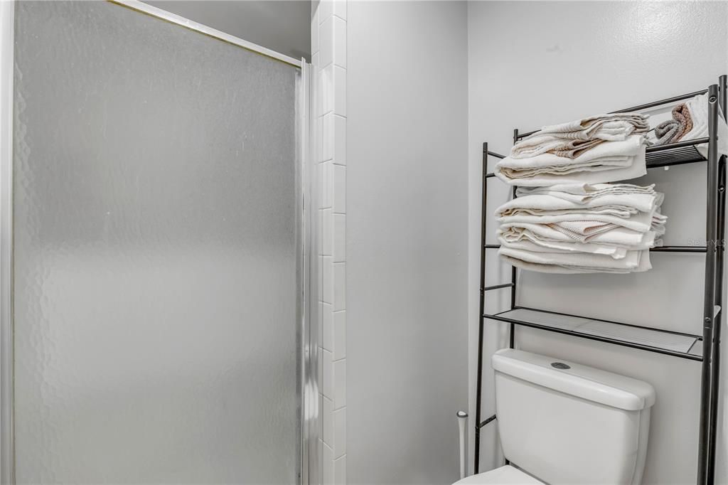 For Sale: $215,000 (2 beds, 2 baths, 1244 Square Feet)