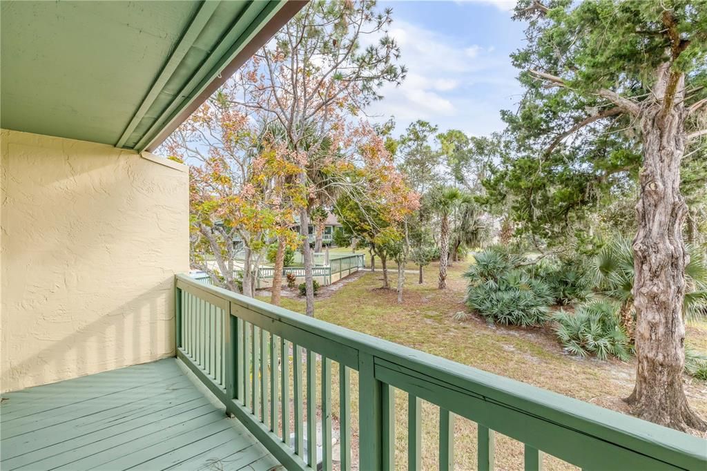 For Sale: $215,000 (2 beds, 2 baths, 1244 Square Feet)