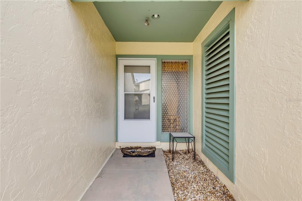 For Sale: $215,000 (2 beds, 2 baths, 1244 Square Feet)