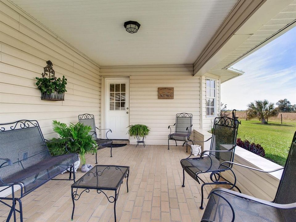 For Sale: $625,000 (3 beds, 2 baths, 1881 Square Feet)