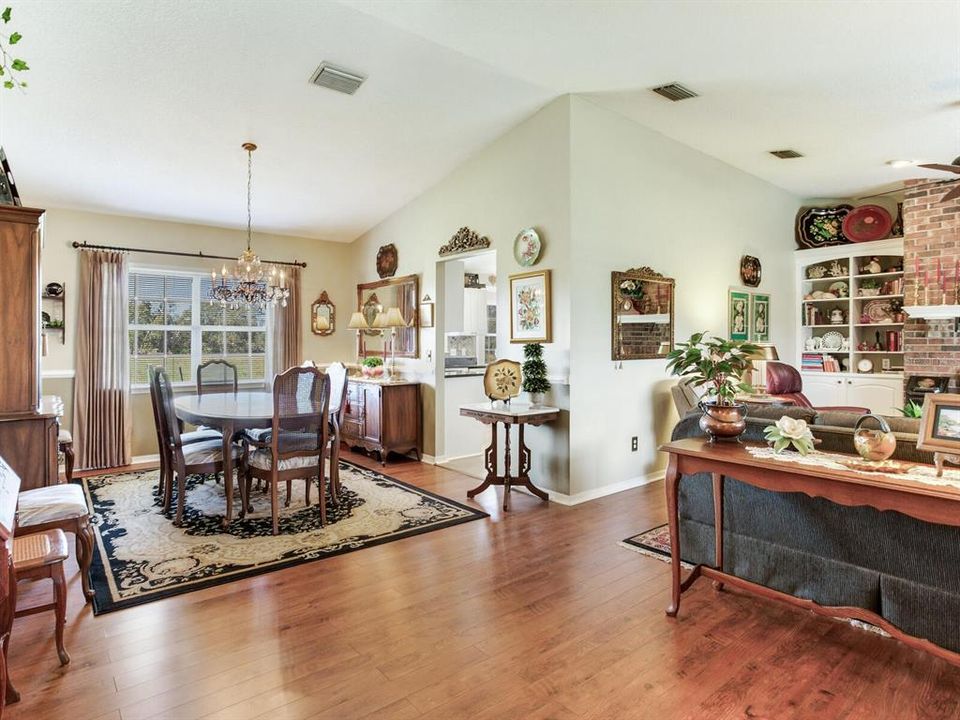 For Sale: $625,000 (3 beds, 2 baths, 1881 Square Feet)