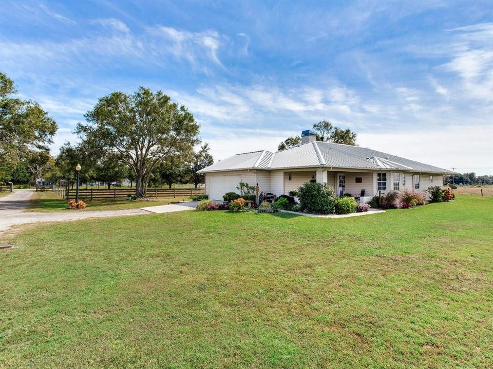 For Sale: $625,000 (3 beds, 2 baths, 1881 Square Feet)