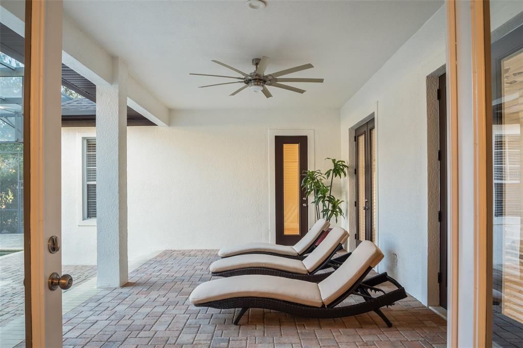 En Venta: $1,275,000 (4 camas, 3 baños, 3021 Pies cuadrados)