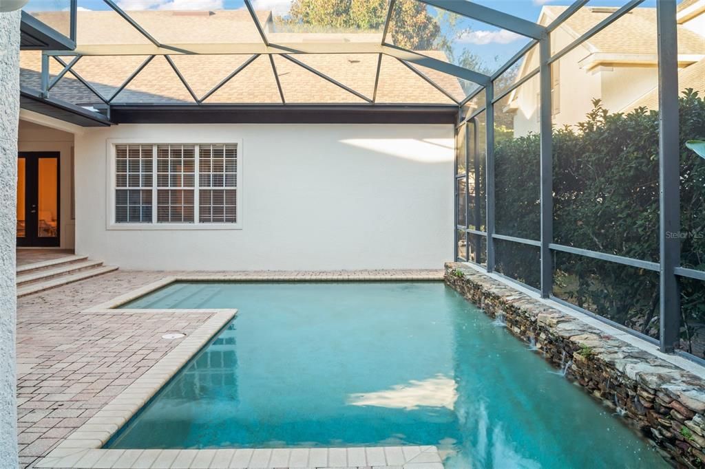 En Venta: $1,275,000 (4 camas, 3 baños, 3021 Pies cuadrados)