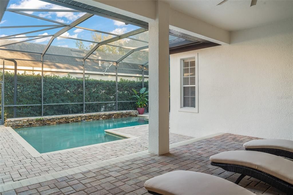 En Venta: $1,275,000 (4 camas, 3 baños, 3021 Pies cuadrados)