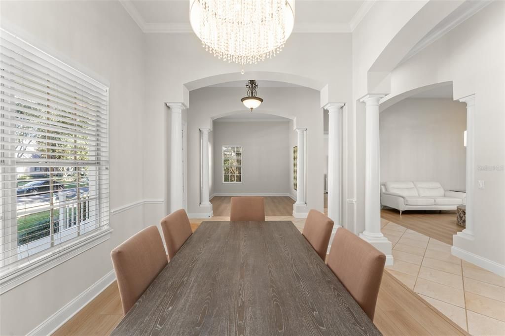 En Venta: $1,275,000 (4 camas, 3 baños, 3021 Pies cuadrados)