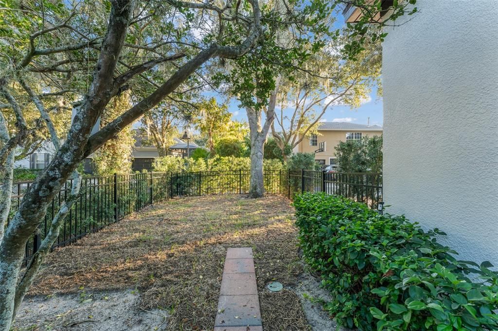 En Venta: $1,275,000 (4 camas, 3 baños, 3021 Pies cuadrados)