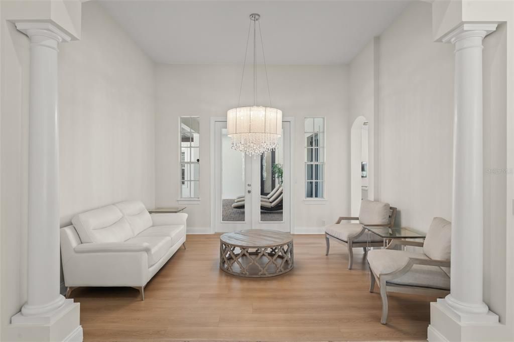 En Venta: $1,275,000 (4 camas, 3 baños, 3021 Pies cuadrados)