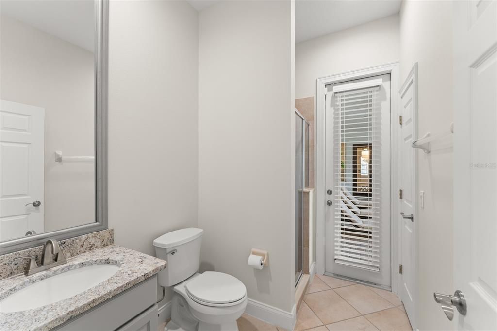 En Venta: $1,275,000 (4 camas, 3 baños, 3021 Pies cuadrados)