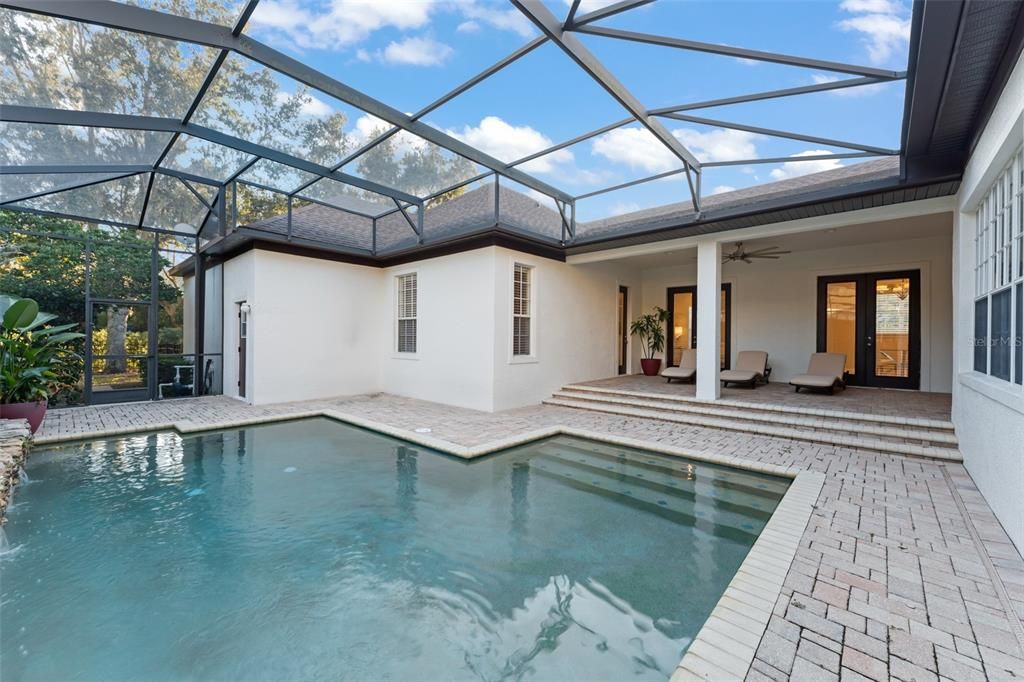 En Venta: $1,275,000 (4 camas, 3 baños, 3021 Pies cuadrados)