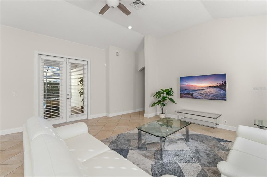 En Venta: $1,275,000 (4 camas, 3 baños, 3021 Pies cuadrados)