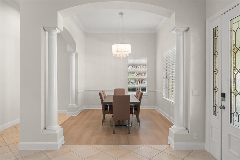 En Venta: $1,275,000 (4 camas, 3 baños, 3021 Pies cuadrados)