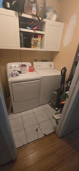 合同活跃: $325,000 (3 贝兹, 2 浴室, 1158 平方英尺)