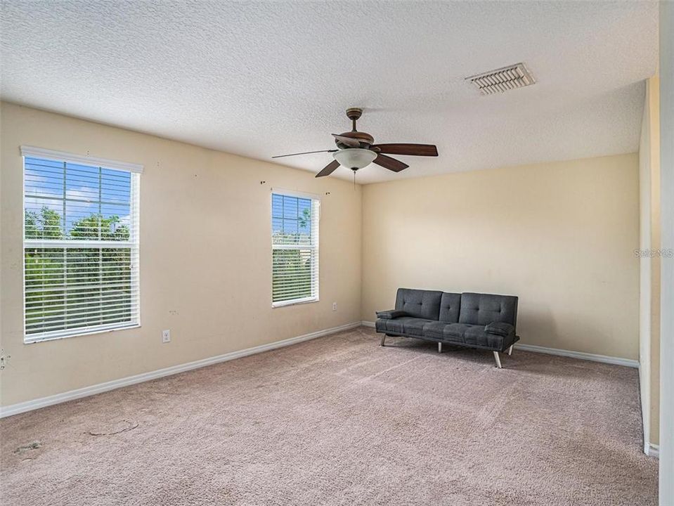 En Venta: $409,990 (6 camas, 3 baños, 3078 Pies cuadrados)