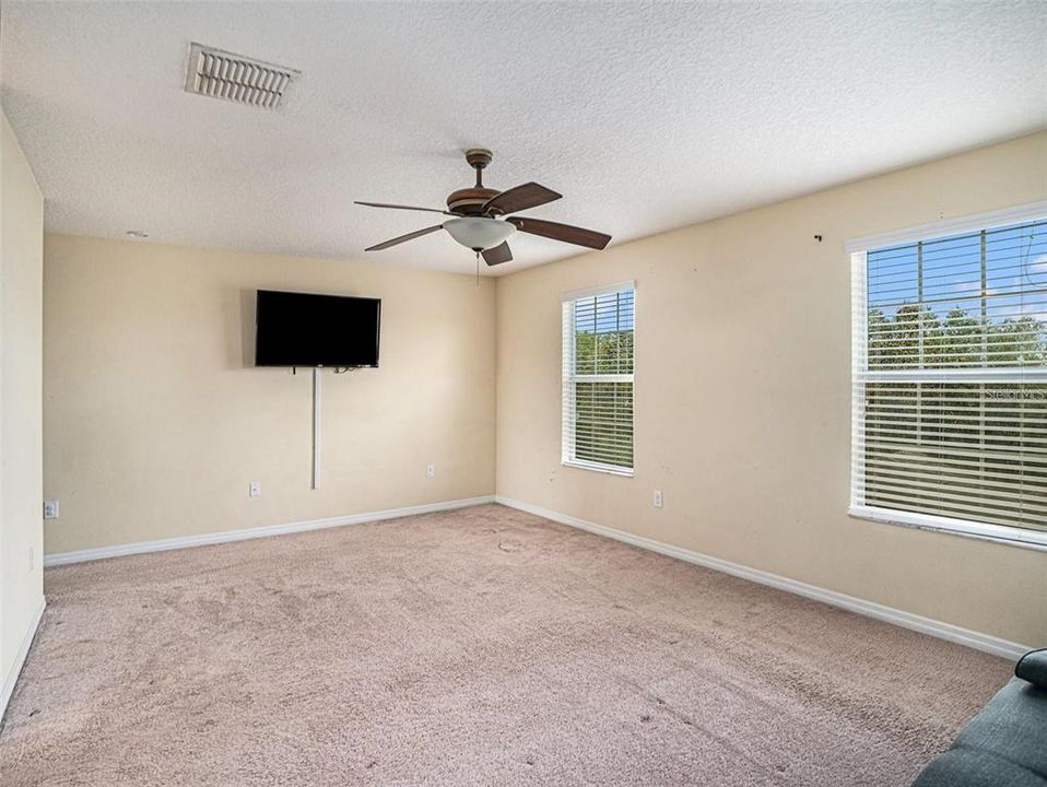 En Venta: $409,990 (6 camas, 3 baños, 3078 Pies cuadrados)