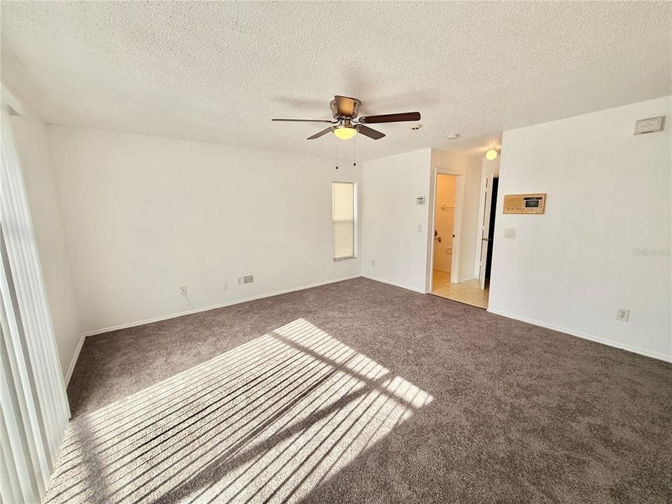 For Rent: $2,300 (4 beds, 2 baths, 2294 Square Feet)