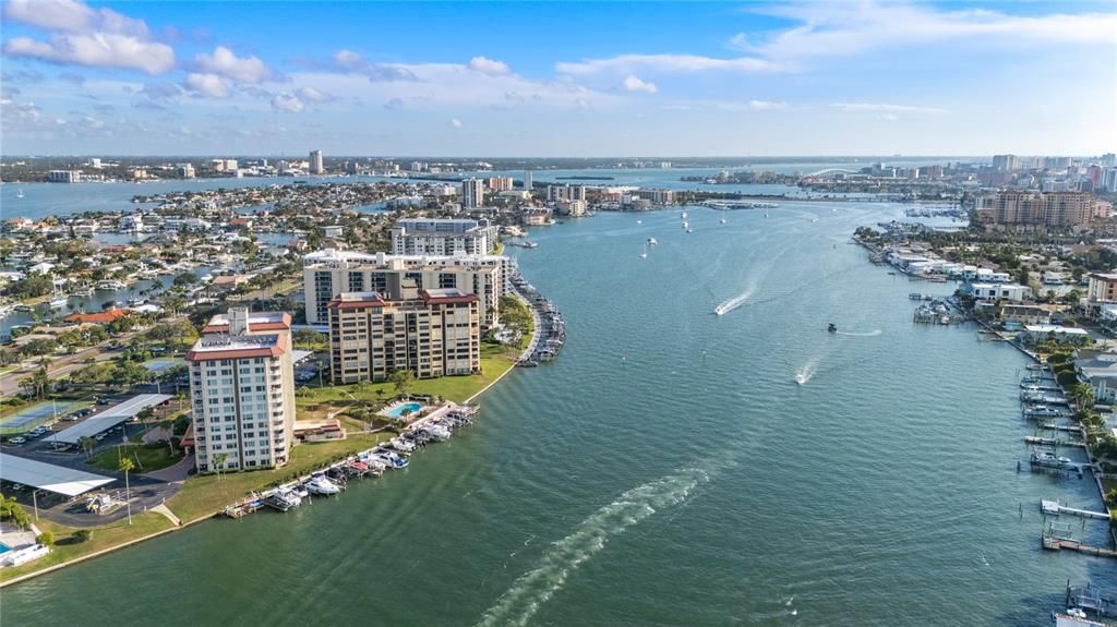 For Sale: $875,000 (2 beds, 2 baths, 1930 Square Feet)