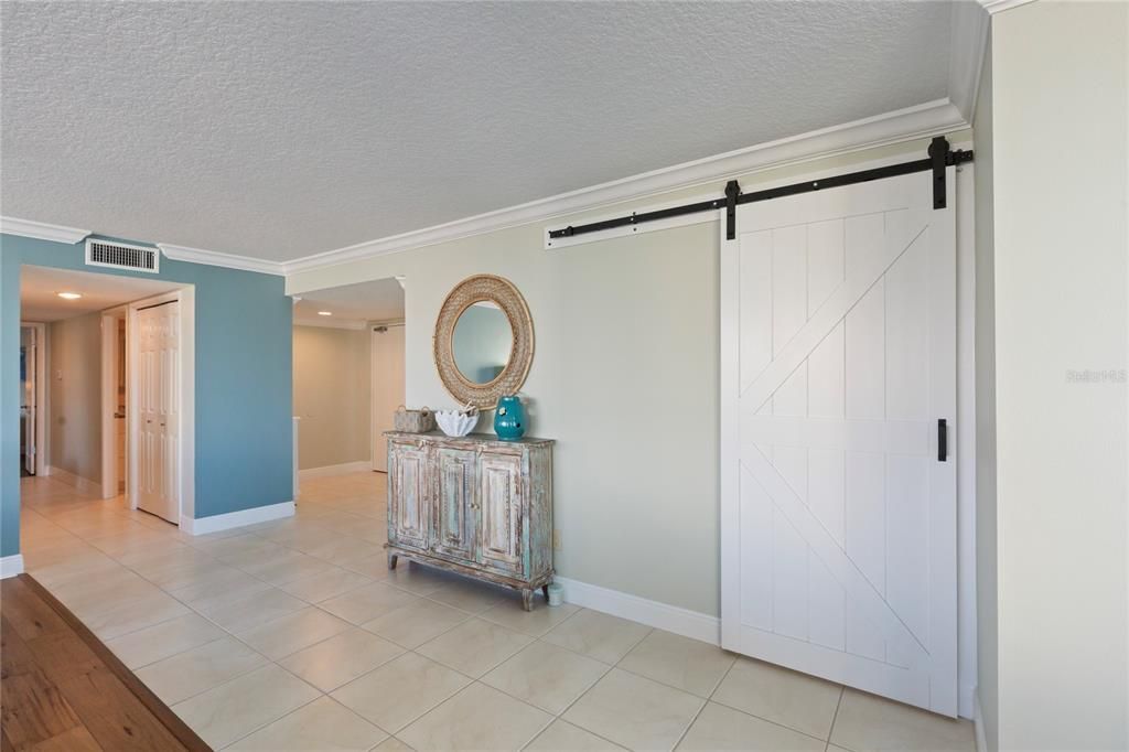 For Sale: $875,000 (2 beds, 2 baths, 1930 Square Feet)