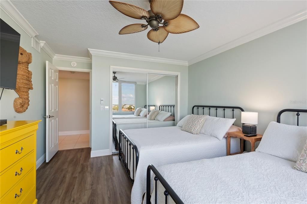 For Sale: $875,000 (2 beds, 2 baths, 1930 Square Feet)