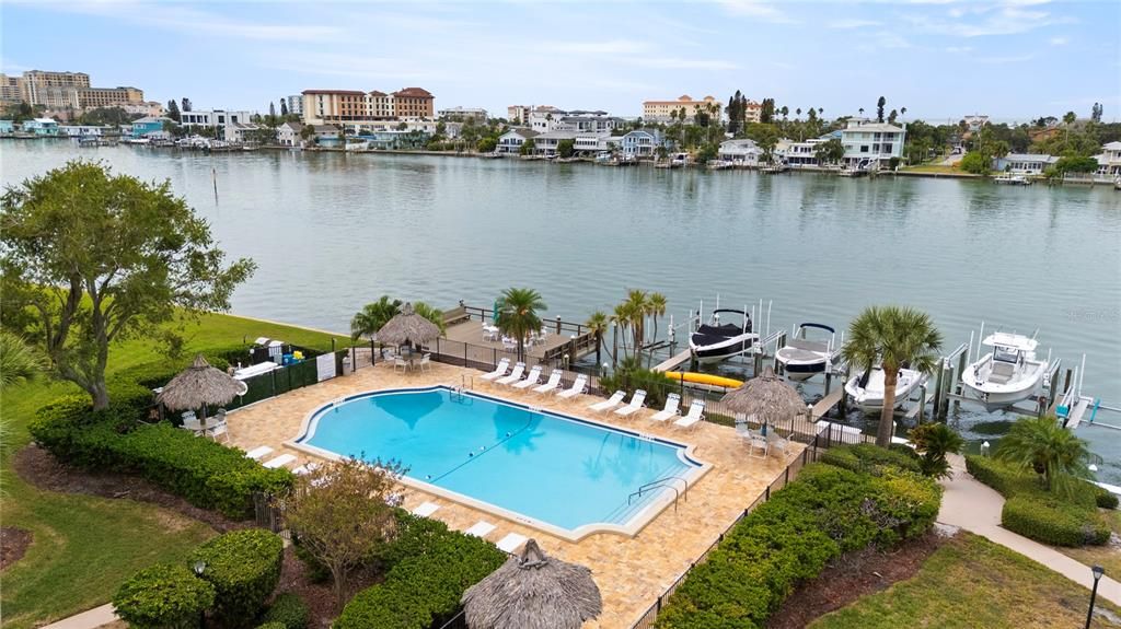 For Sale: $875,000 (2 beds, 2 baths, 1930 Square Feet)