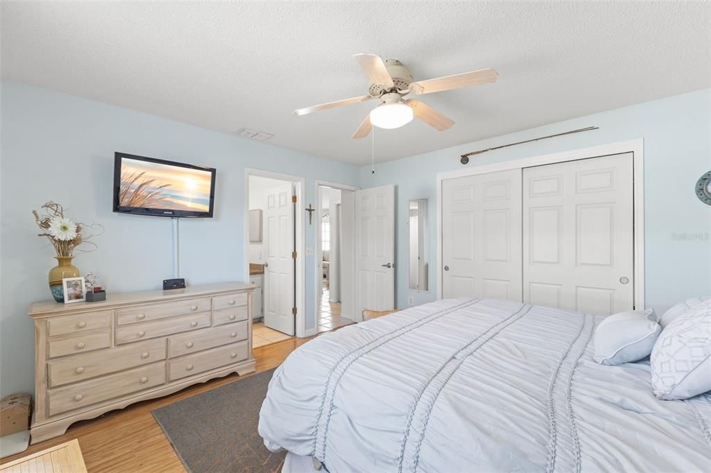 En Venta: $389,000 (3 camas, 2 baños, 1308 Pies cuadrados)