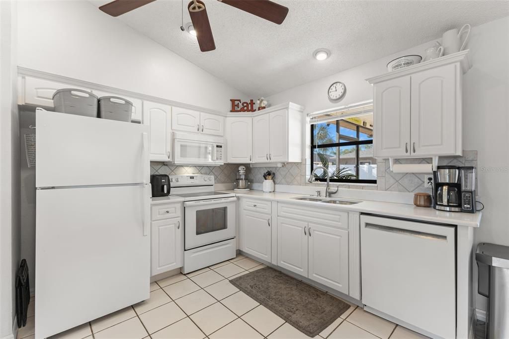 En Venta: $389,000 (3 camas, 2 baños, 1308 Pies cuadrados)