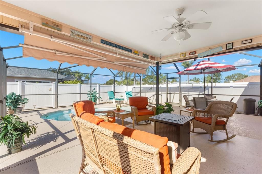 En Venta: $389,000 (3 camas, 2 baños, 1308 Pies cuadrados)