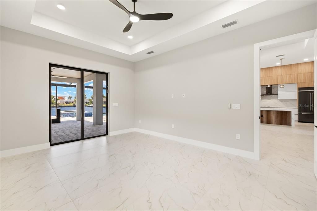 En Venta: $1,449,900 (3 camas, 3 baños, 2200 Pies cuadrados)