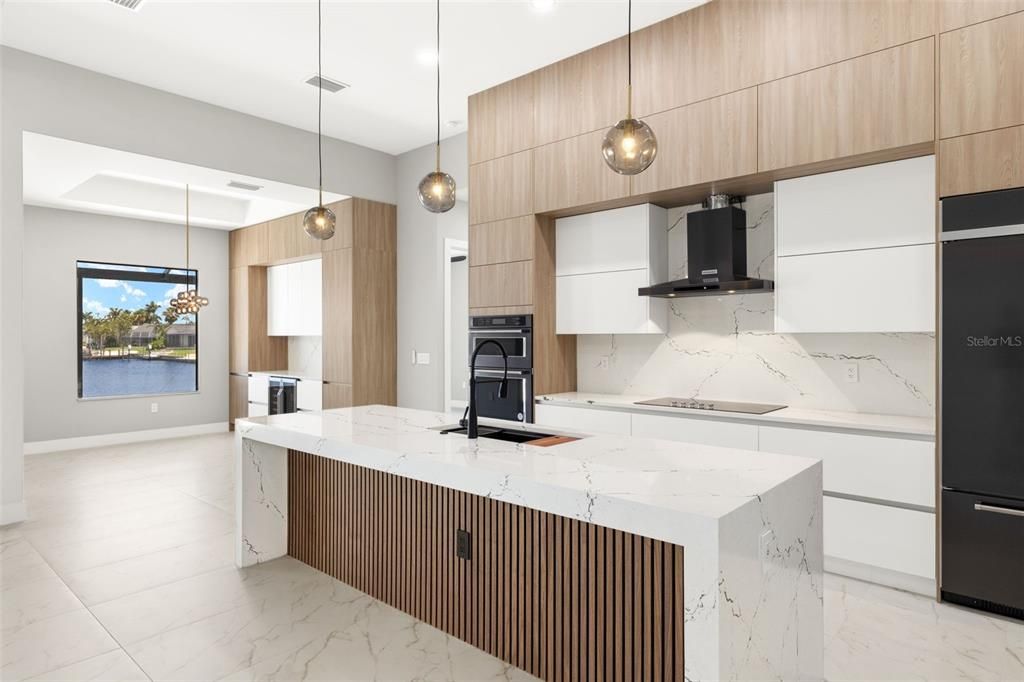 En Venta: $1,449,900 (3 camas, 3 baños, 2200 Pies cuadrados)