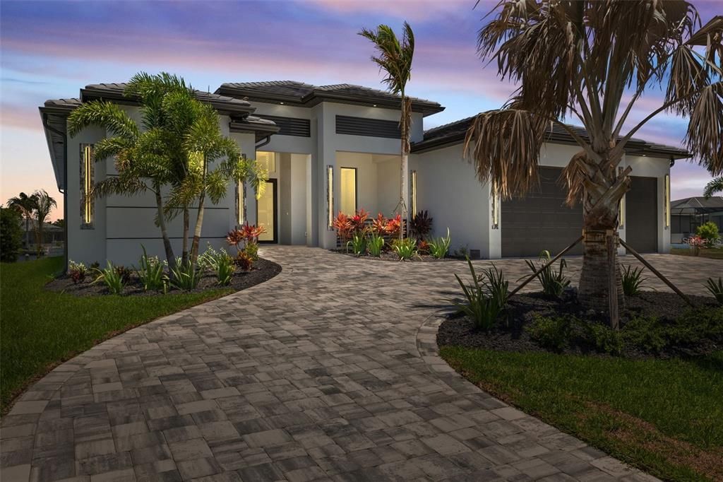 En Venta: $1,449,900 (3 camas, 3 baños, 2200 Pies cuadrados)