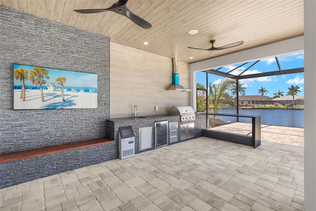 En Venta: $1,449,900 (3 camas, 3 baños, 2200 Pies cuadrados)