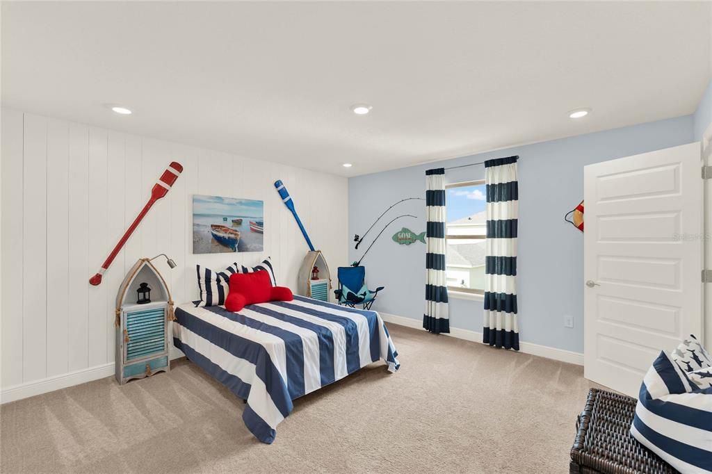 En Venta: $912,271 (4 camas, 3 baños, 3327 Pies cuadrados)