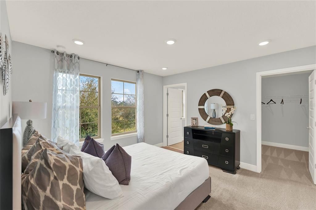 En Venta: $912,271 (4 camas, 3 baños, 3327 Pies cuadrados)