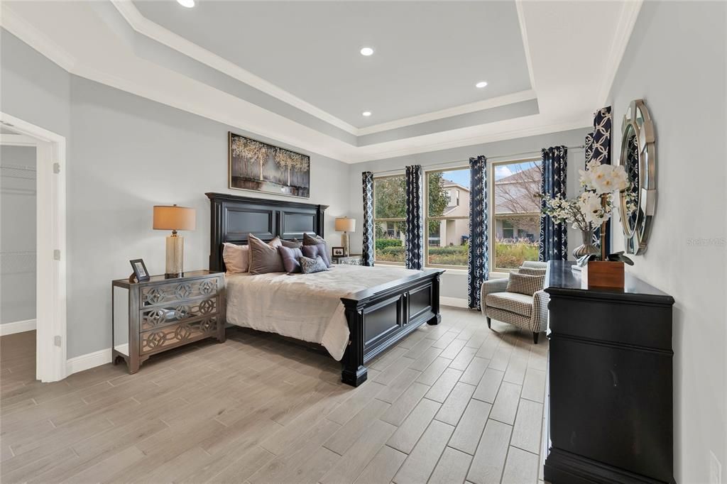 En Venta: $912,271 (4 camas, 3 baños, 3327 Pies cuadrados)