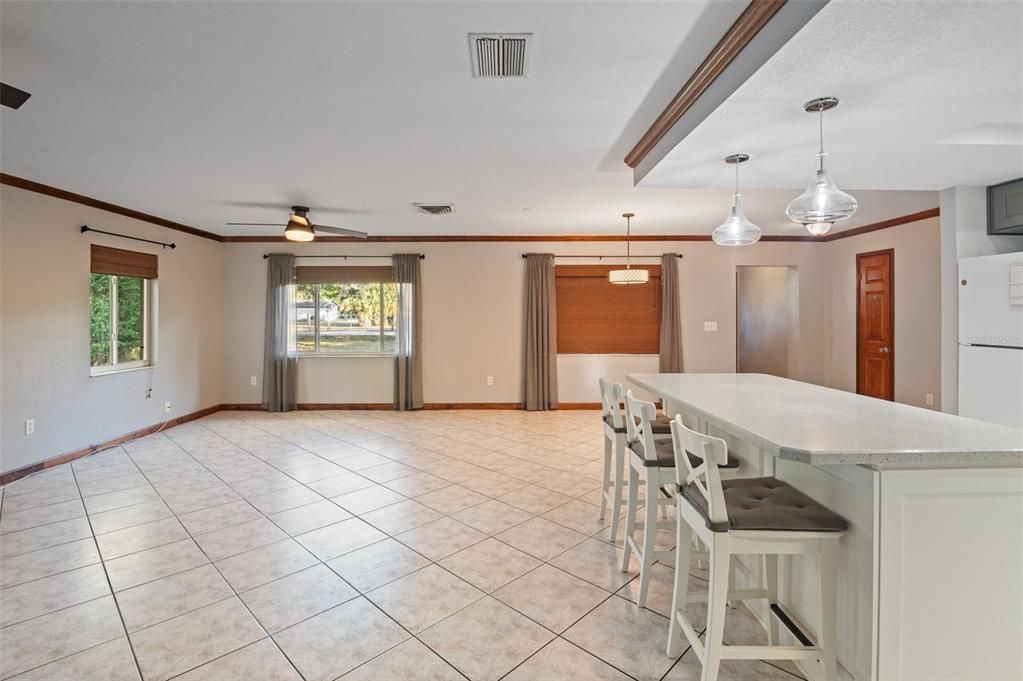 待售: $435,000 (3 贝兹, 2 浴室, 1802 平方英尺)