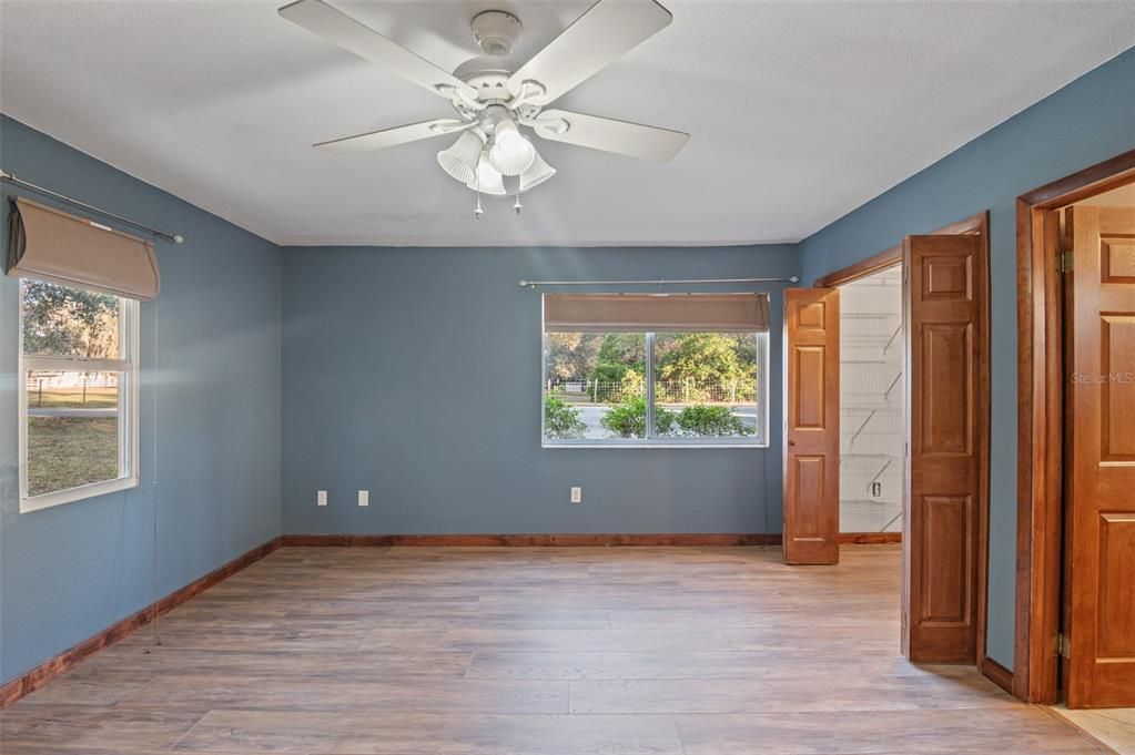 待售: $435,000 (3 贝兹, 2 浴室, 1802 平方英尺)