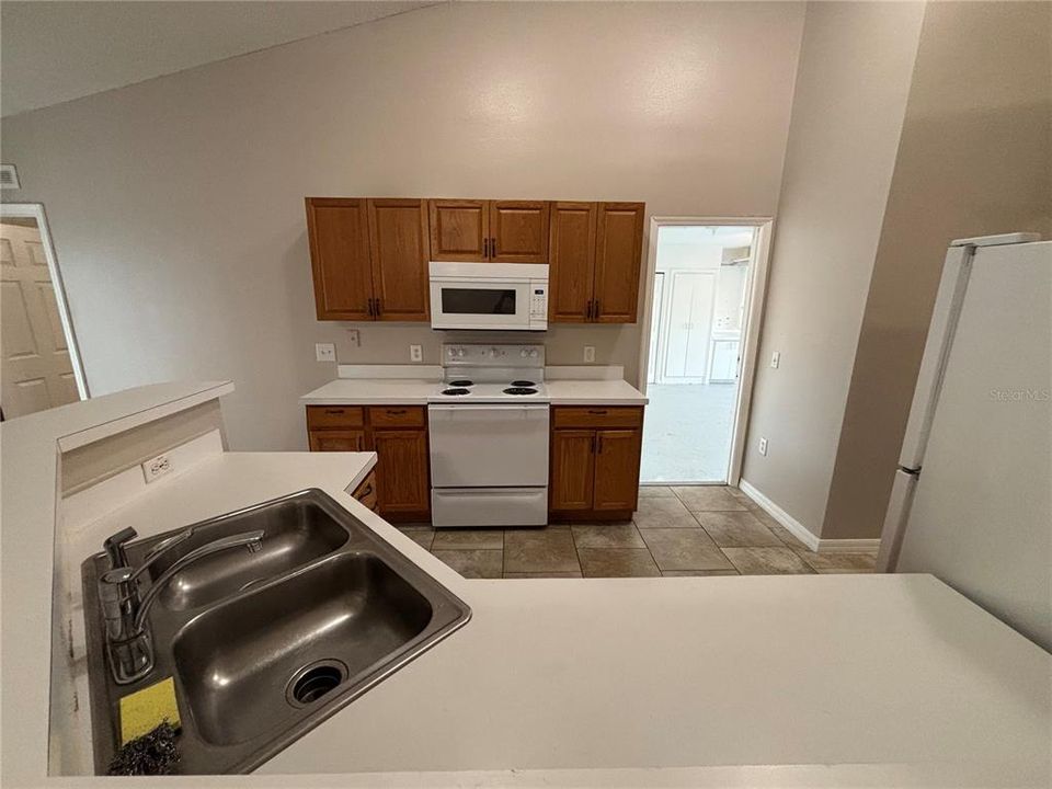 For Rent: $1,960 (3 beds, 2 baths, 1600 Square Feet)