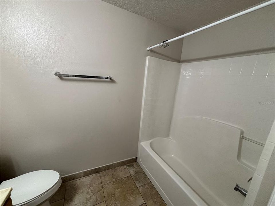 For Rent: $1,960 (3 beds, 2 baths, 1600 Square Feet)